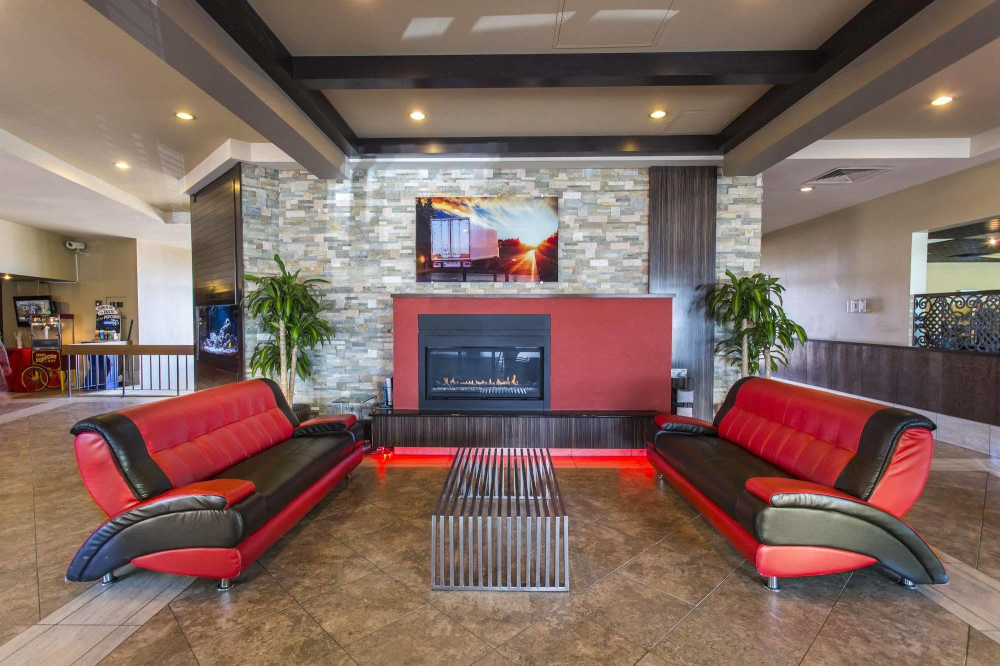 Ramada By Wyndham Edmonton Yellowhead Nw Exteriér fotografie